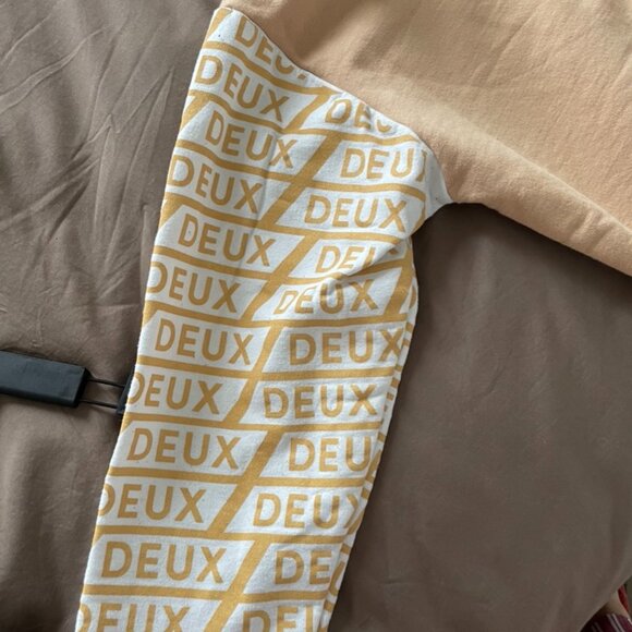 Tim Hortons x Deux Deux Limited Edition Hoodie – Size 8 - Picture 5 of 8